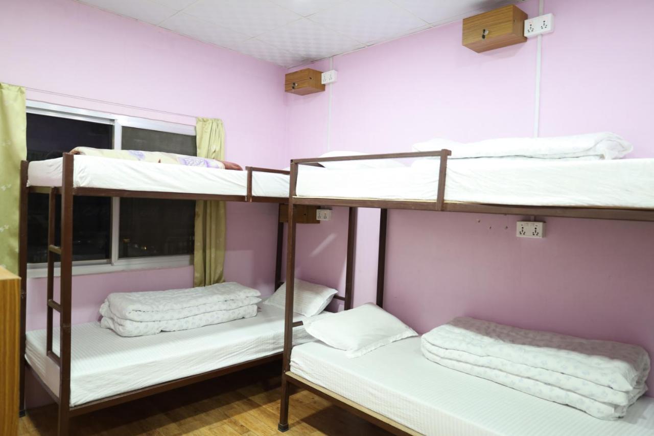 Margik Backpackers Hostel Pókhara Exteriér fotografie