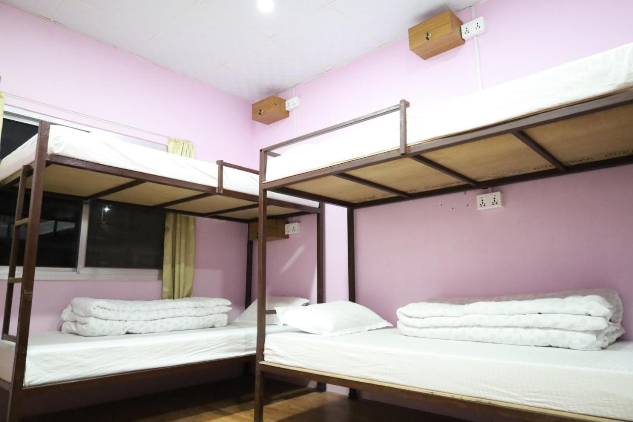 Margik Backpackers Hostel Pókhara Exteriér fotografie